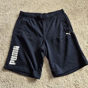 Puma athletic shorts - size L